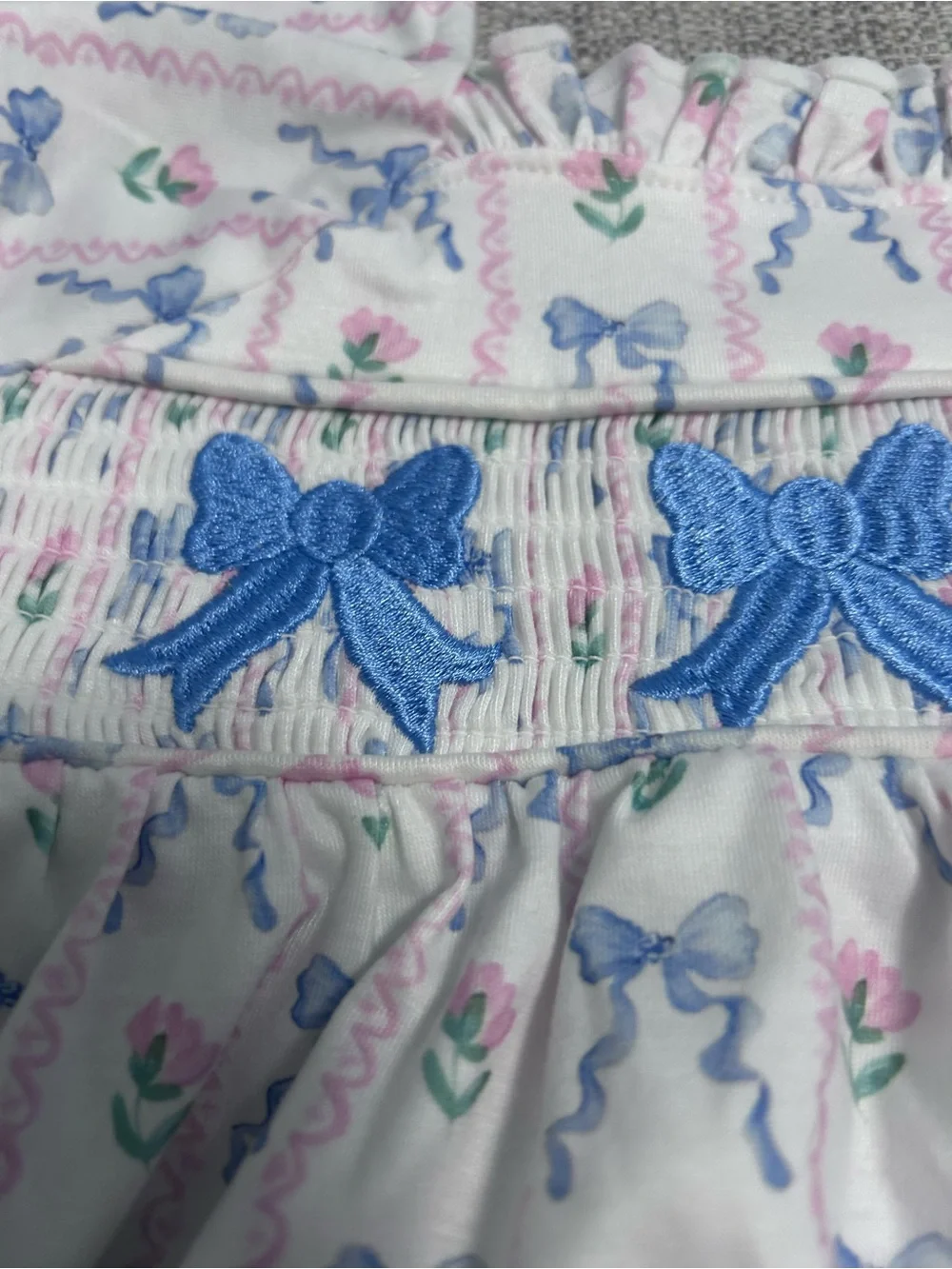 Abby & Evie 2 Piece Set White Blue Embroidered Bows Smocking w Bloomers NWT Sz 3